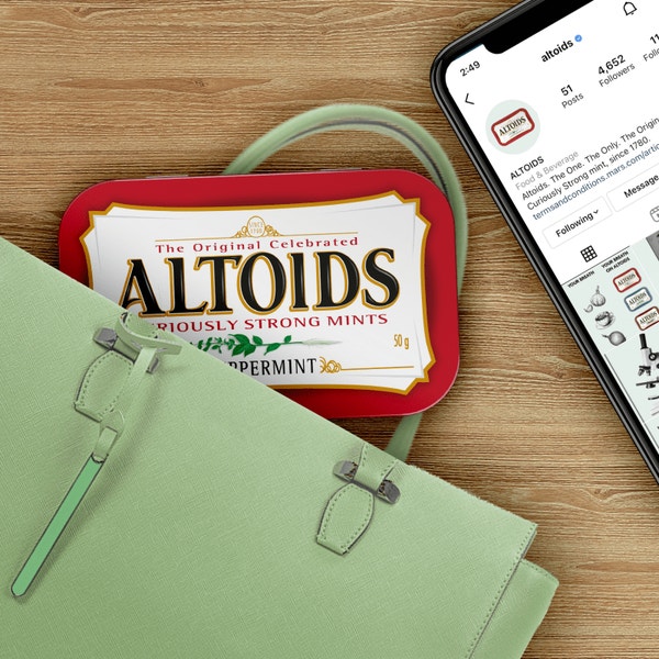 ALTOIDS Classic Peppermint Breath Mints, 1.76 oz Tin