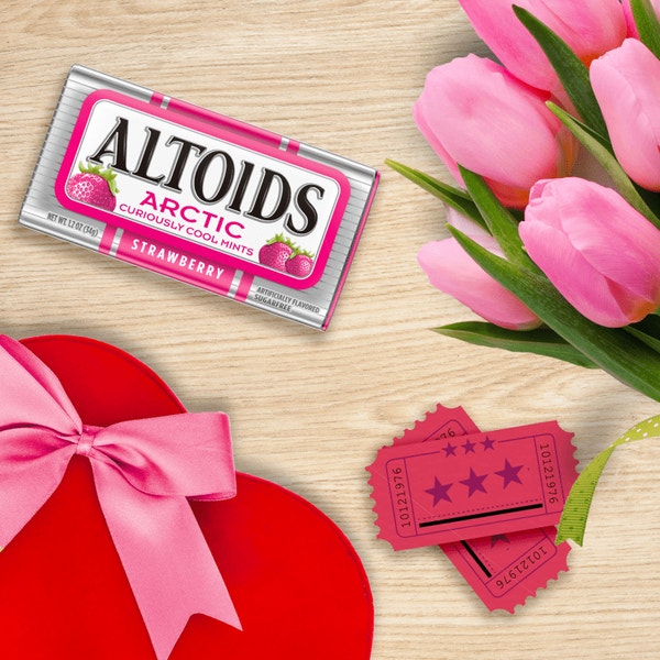 ALTOIDS Arctic Strawberry Sugarfree Mints Single Pack, 1.2 oz